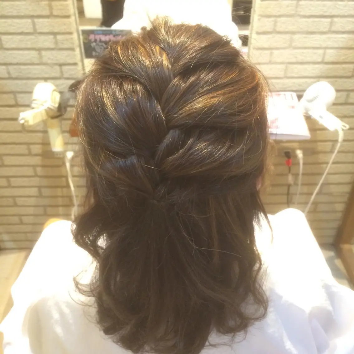 ミディアム カラー ヘアアレンジ ere hair salonのヘアスタイル