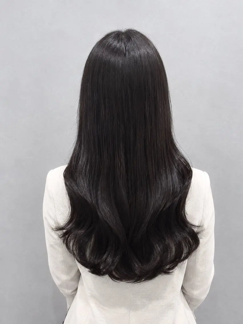 ロング カラー 黒髪 ヘアカラー トリートメント girly上品ヘア 🎀/ベージュikuのヘアスタイル