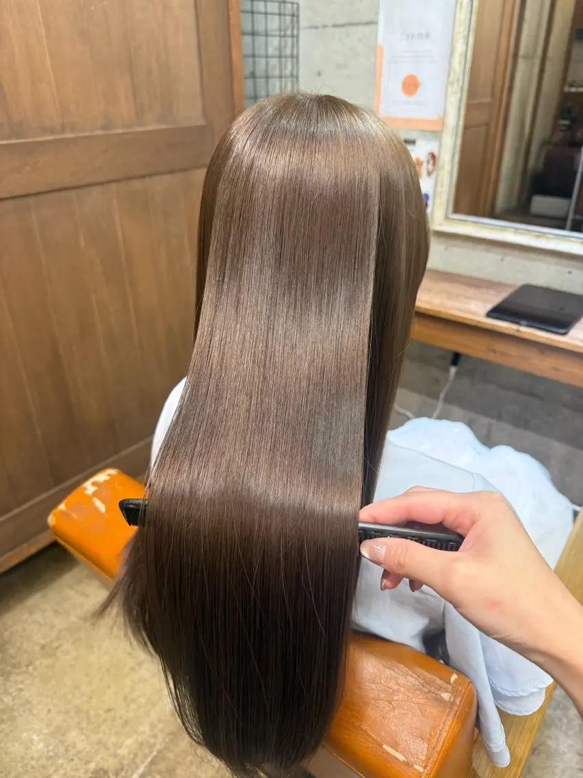 ロング カラー ブリーチ ダブルカラー グレージュ ブリーチなしカラー 髪質改善 カット ヘアカラー トリートメント Cadre新小岩🫧 栗原葵のヘアスタイル