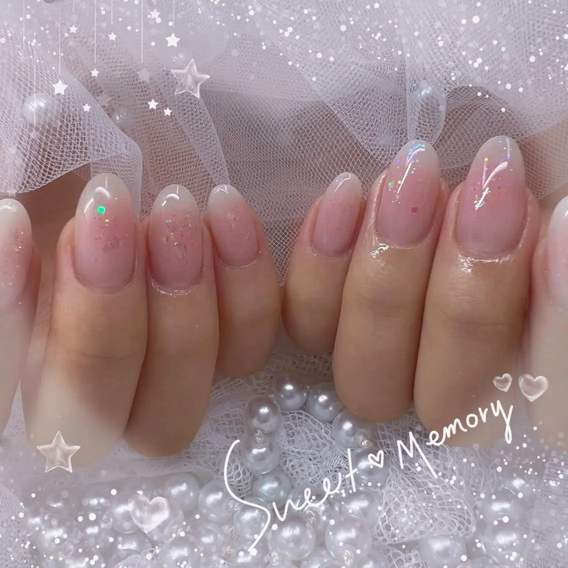 ネイル チークネイル フレンチネイル ガーリー ガラスフレンチ グラデーション Chill Nailsalonのネイルデザイン