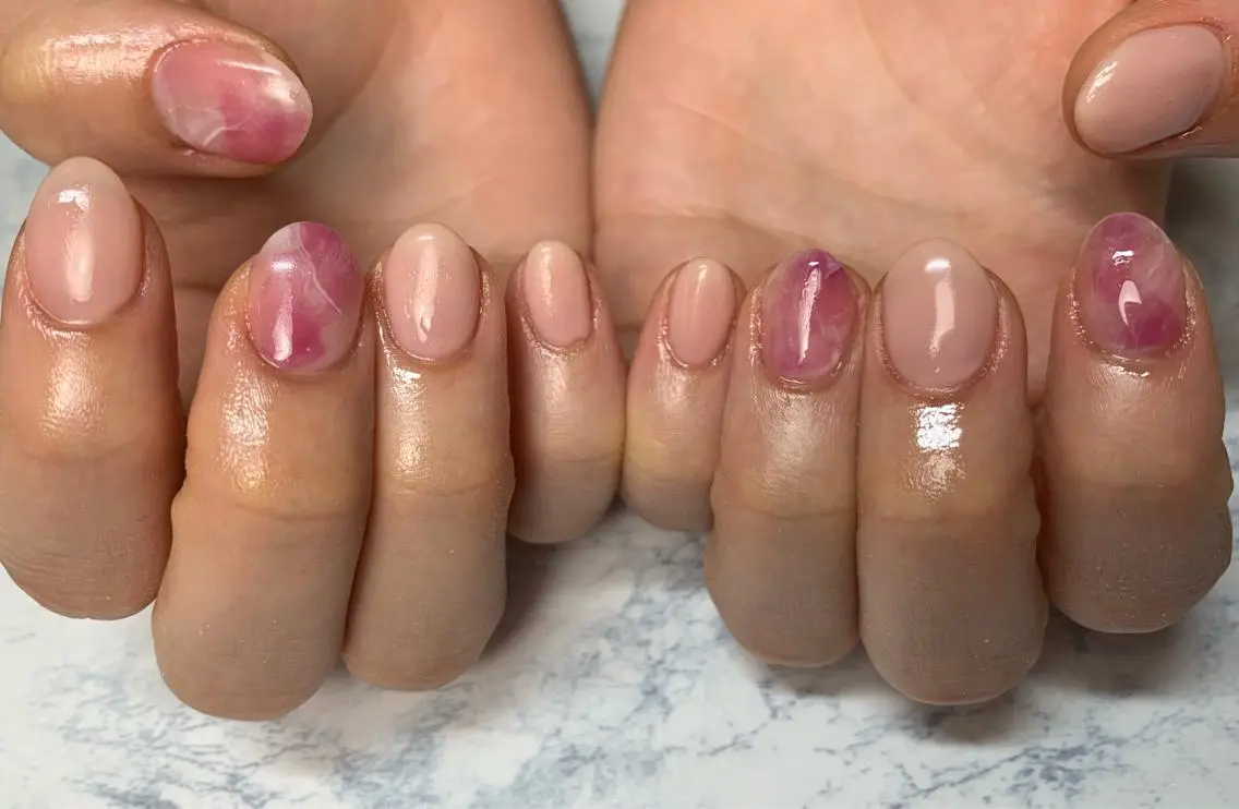 ネイル 菅野 愛花のネイルデザイン