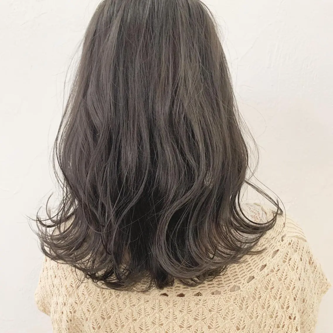 ロング カラー マツエク・マツパ ハイトーンボブ 前田 表参道　グレージュのヘアスタイル