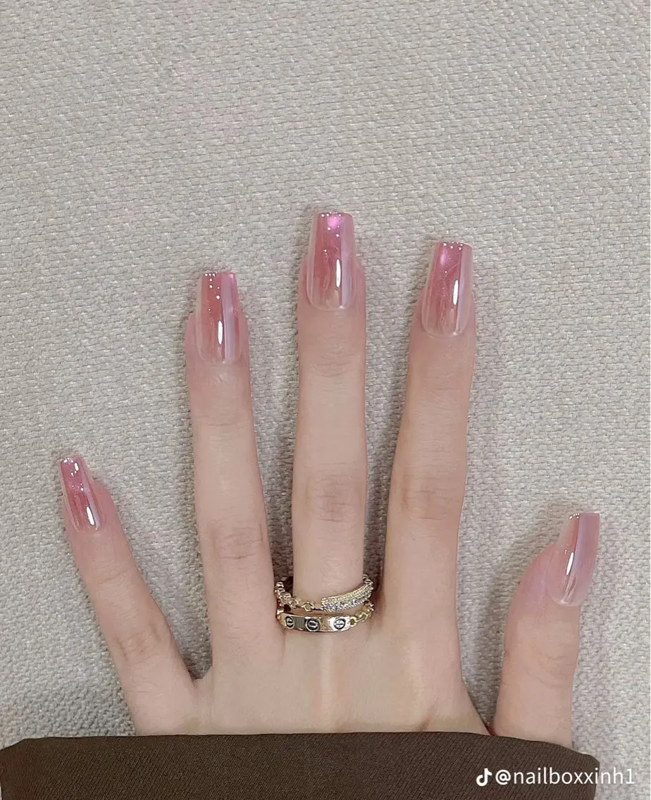 ネイル グラデーション ミラーネイル Ruby Nail 霞ヶ関店のネイルデザイン
