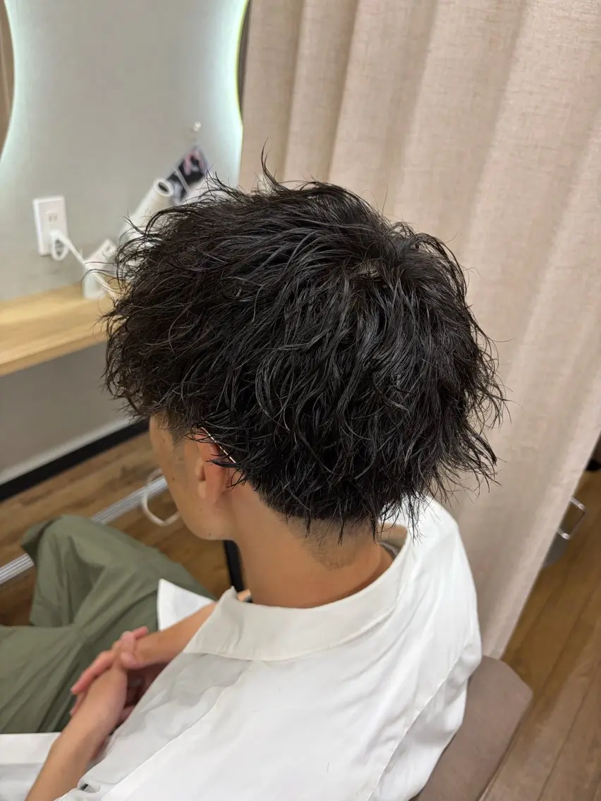 パーマ メンズ メンズパーマ ツイストスパイラルパーマ スパイラルパーマ カット パーマ 岡野 綾のヘアスタイル