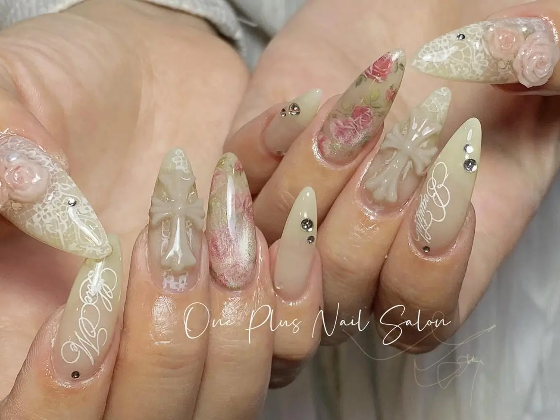 ネイル One Plus Nail Salonのネイルデザイン