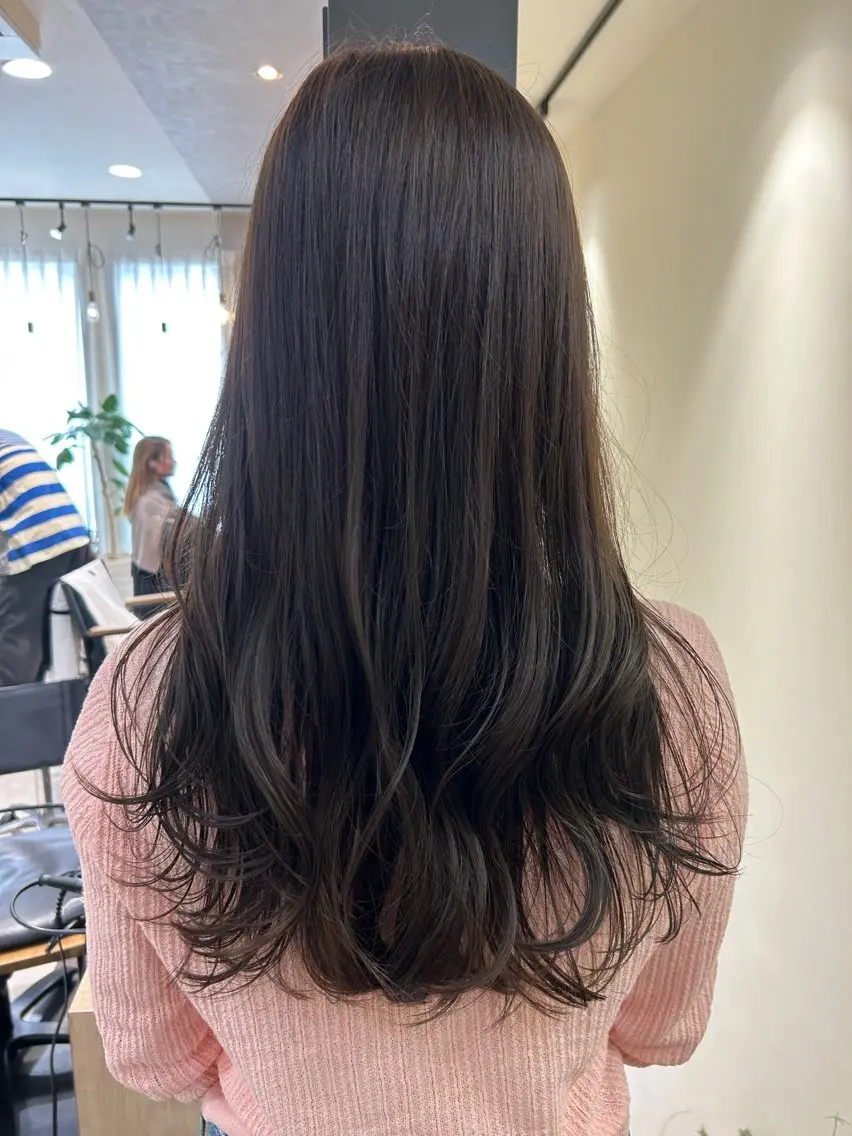 ロング カラー 透明感カラー グレージュ hubhair レイヤー/透明感のヘアスタイル