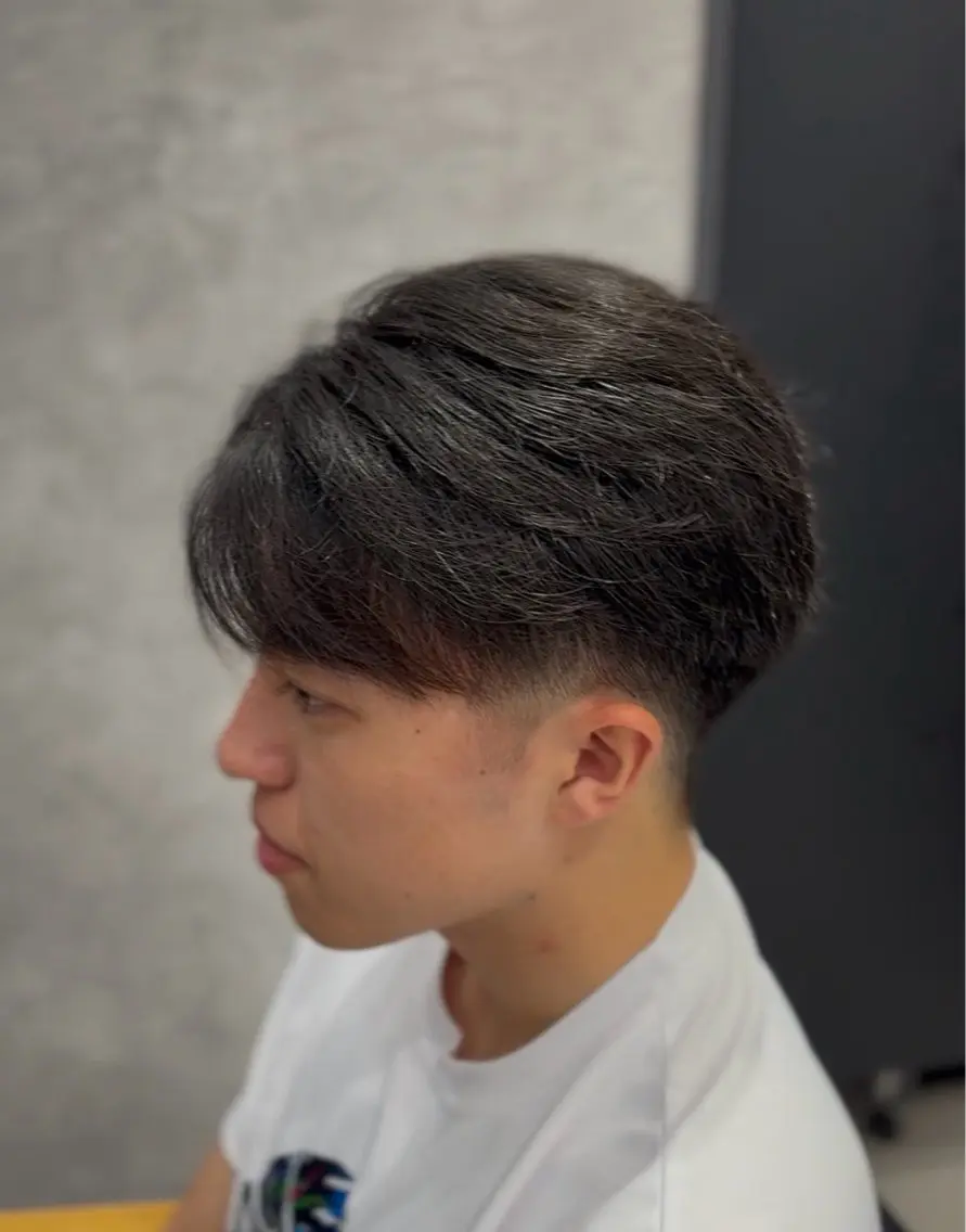 ミディアム メンズ はやと【エクステ ×ブリーチ特化】のヘアスタイル