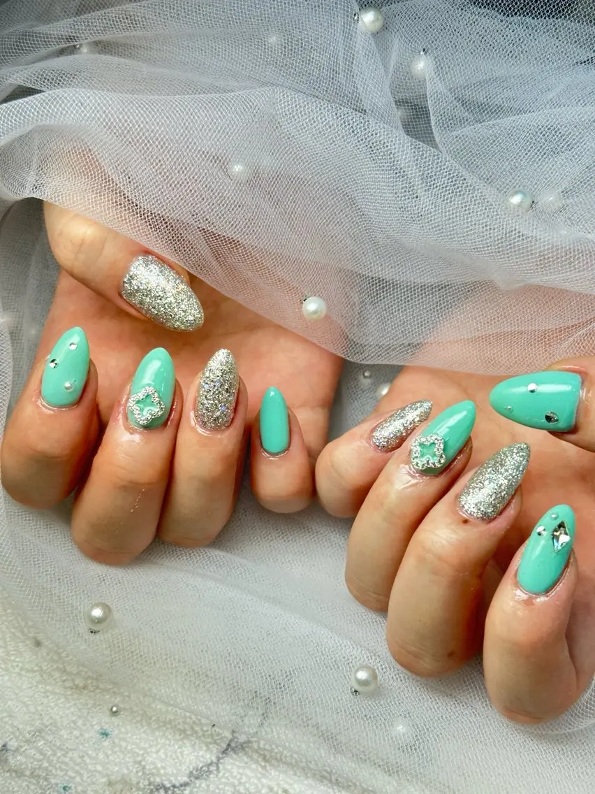 ネイル ハンドネイル Queennail 北堀江AYAのネイルデザイン