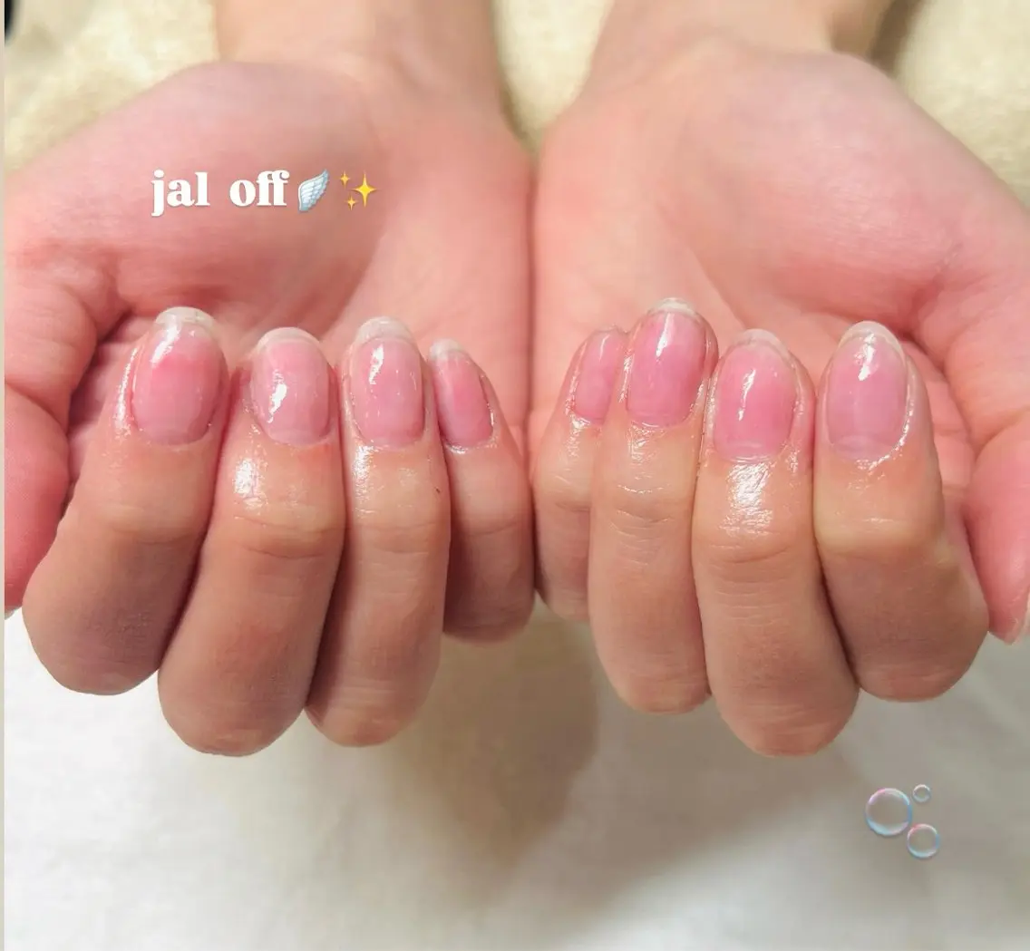 ネイル airi ⭑ ⸝⸝のネイルデザイン