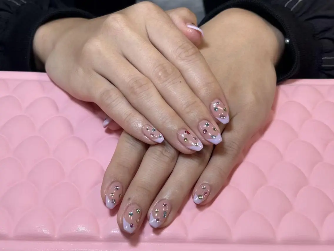 ネイル 長さ出し フレンチネイル ジェルネイル ガラスフレンチ 韓国ネイル Hana Bloom Nail💛Rinaのネイルデザイン