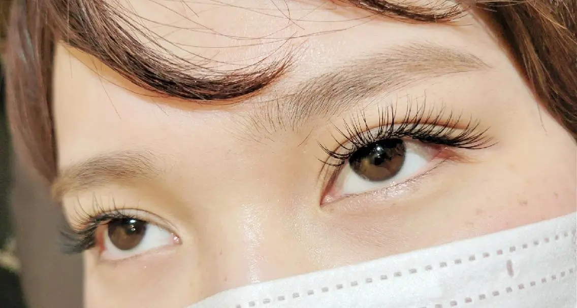 マツエク・マツパ セーブル 💜bora .のネイルデザイン