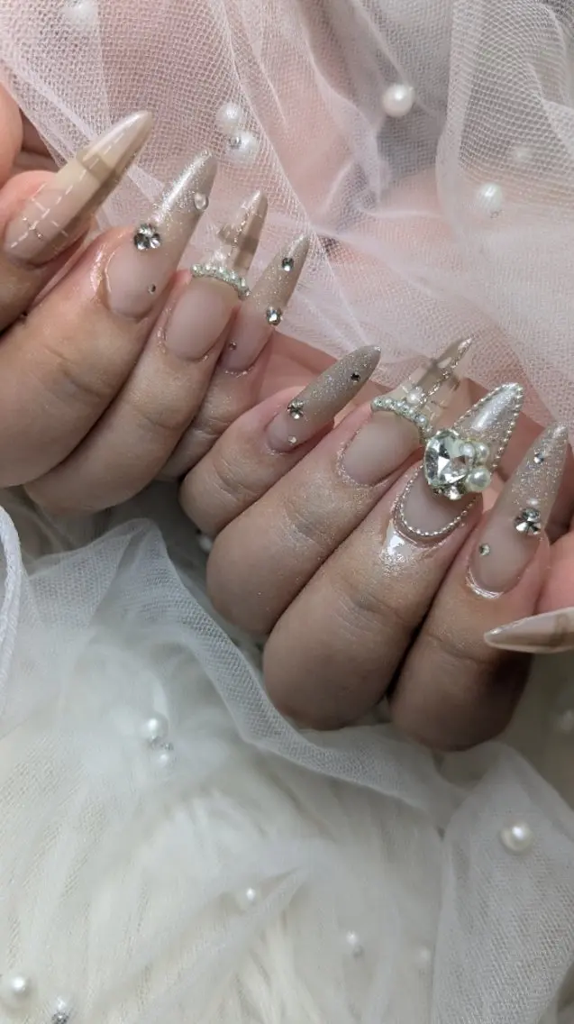 ネイル 長さ出し ハンドネイル Nail SIRANGANAのネイルデザイン