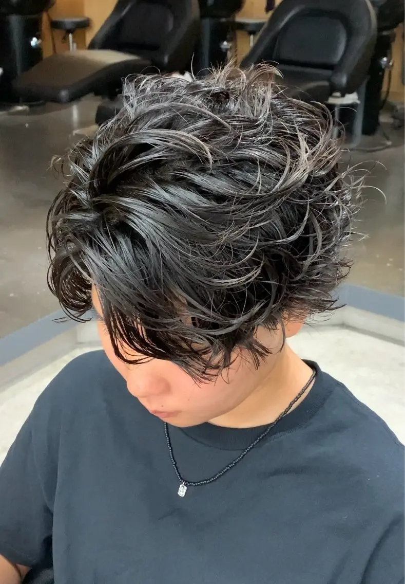 ショート メンズ メンズパーマ 🔥ニュアンス フェザー小林海斗🔥のヘアスタイル