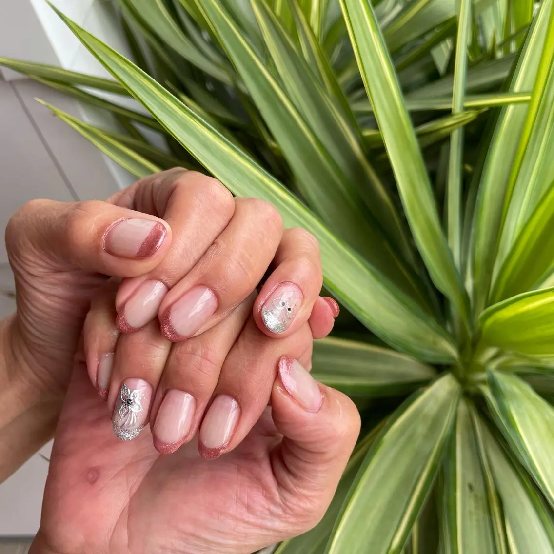 ネイル es nailのネイルデザイン