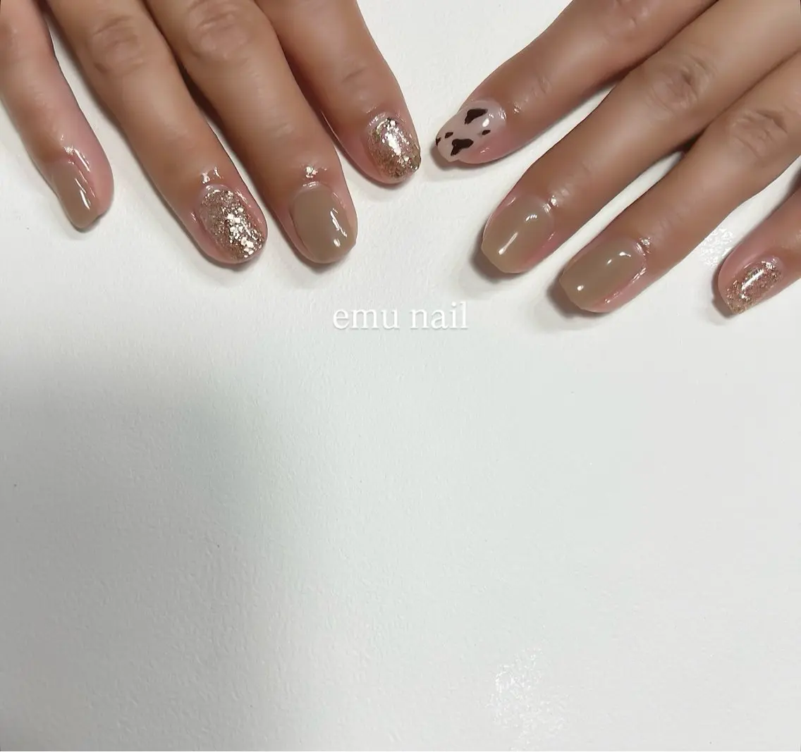 ネイル アニマル柄 ニュアンスネイル ハンドネイル emu nailのネイルデザイン