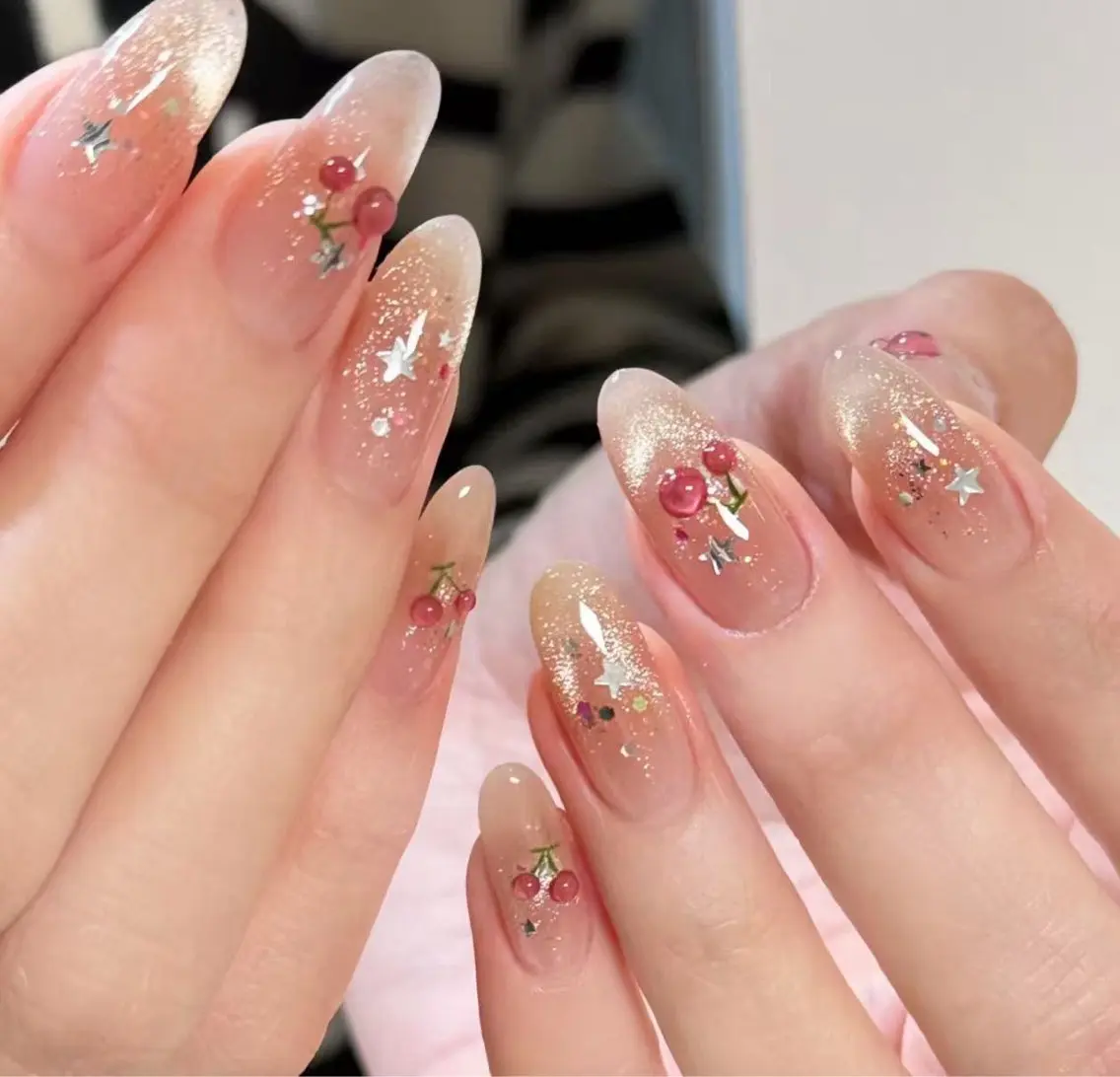 ネイル アートネイル オーロラネイル チークネイル フレンチネイル ガラスフレンチ 🎀YooLi Nail salonのネイルデザイン