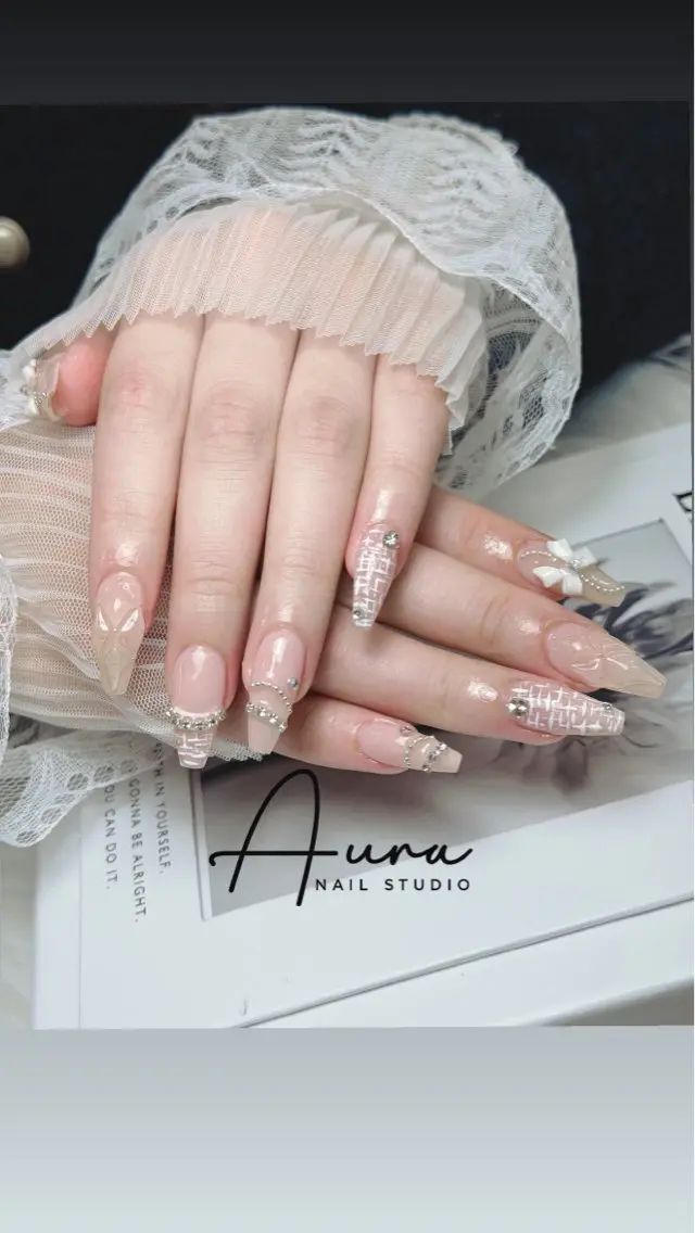 ネイル ハンドネイル Aura Nail Studioのネイルデザイン
