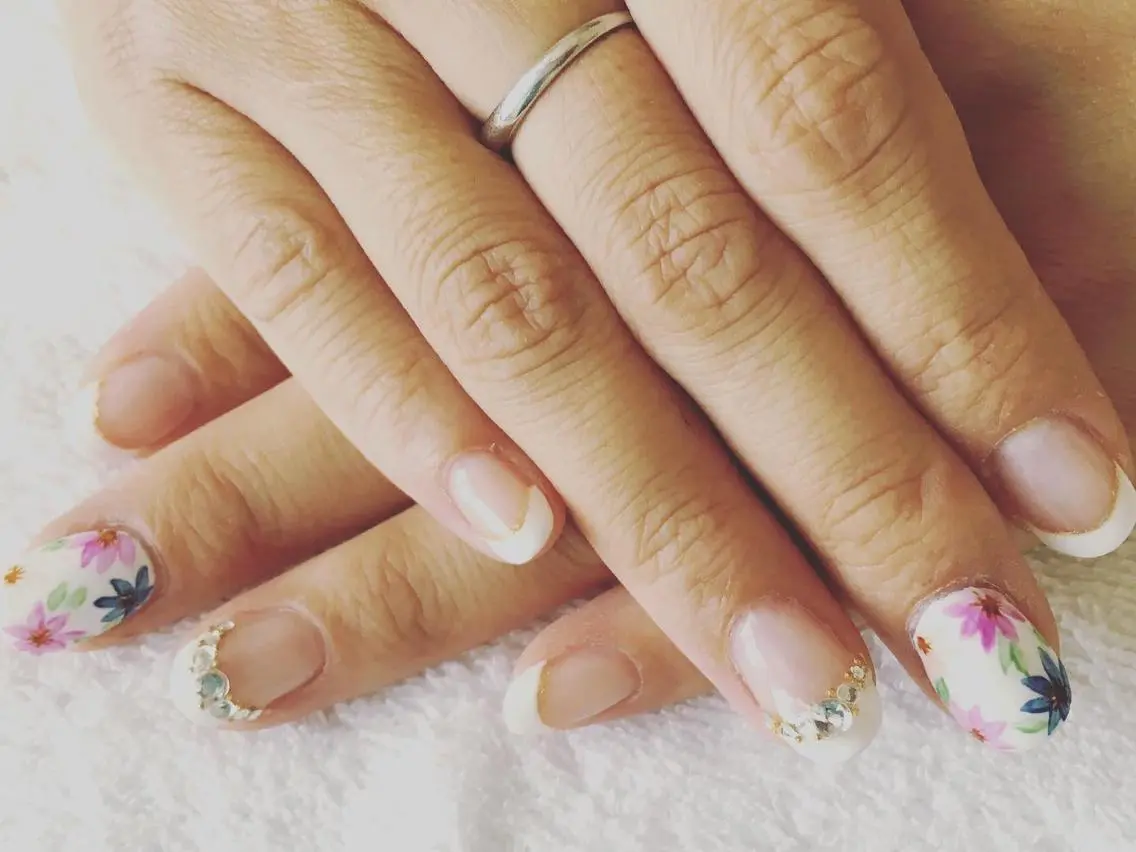 ネイル Agu. Nail tomoのネイルデザイン