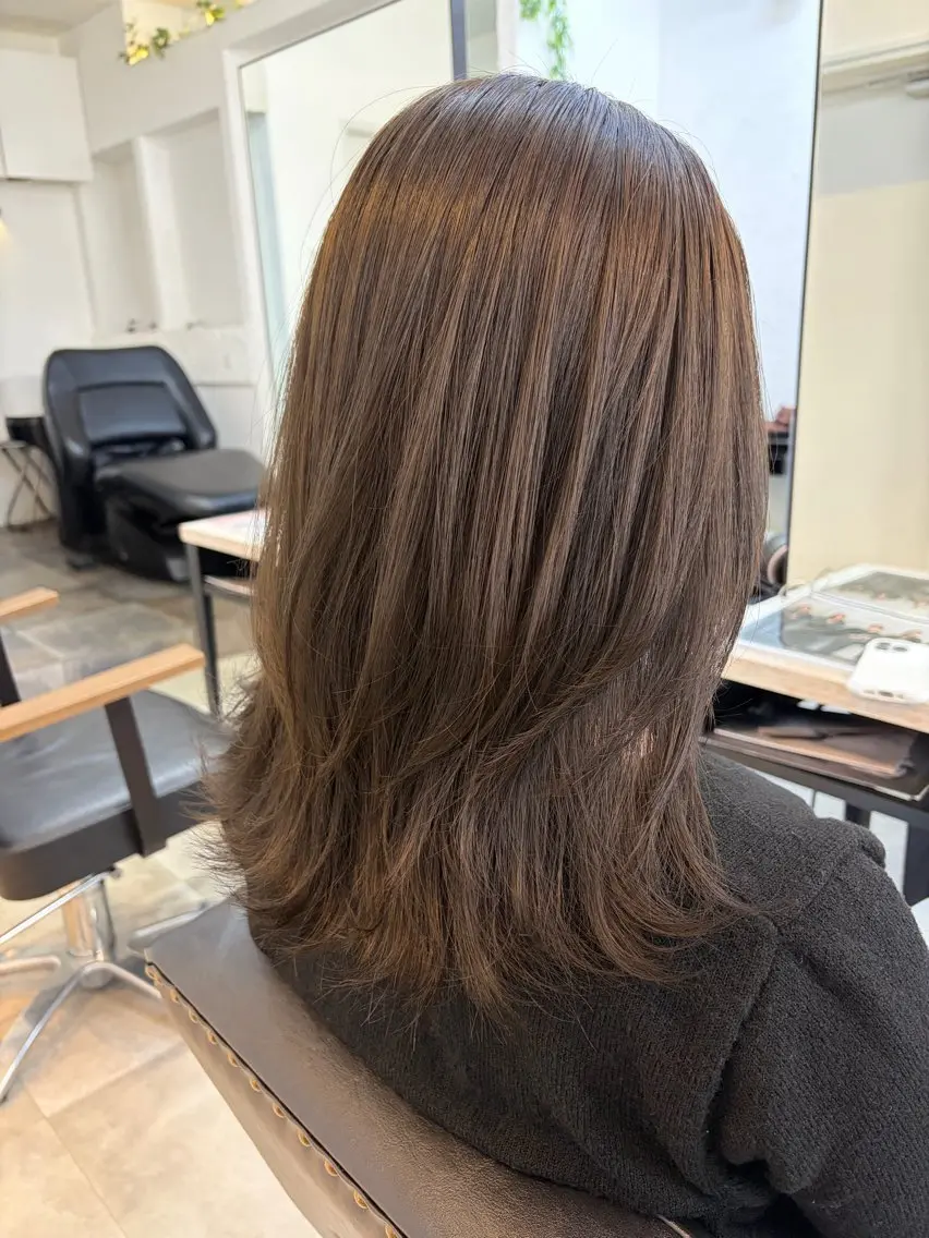 セミロング カラー 🥀韓国ヘア🥀 宮津真菜のヘアスタイル