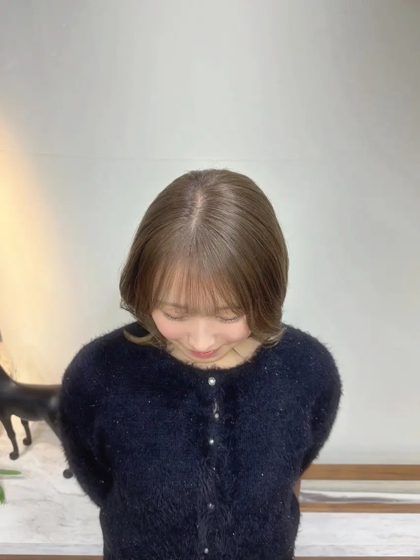ミディアム カラー ベージュカラー みさき ♡のヘアスタイル