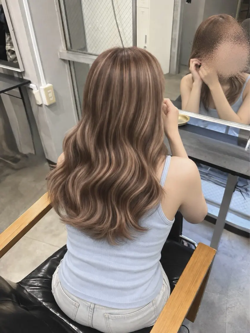 ロング ハイライト 🤍HIKARI🤍 ハイライトのヘアスタイル