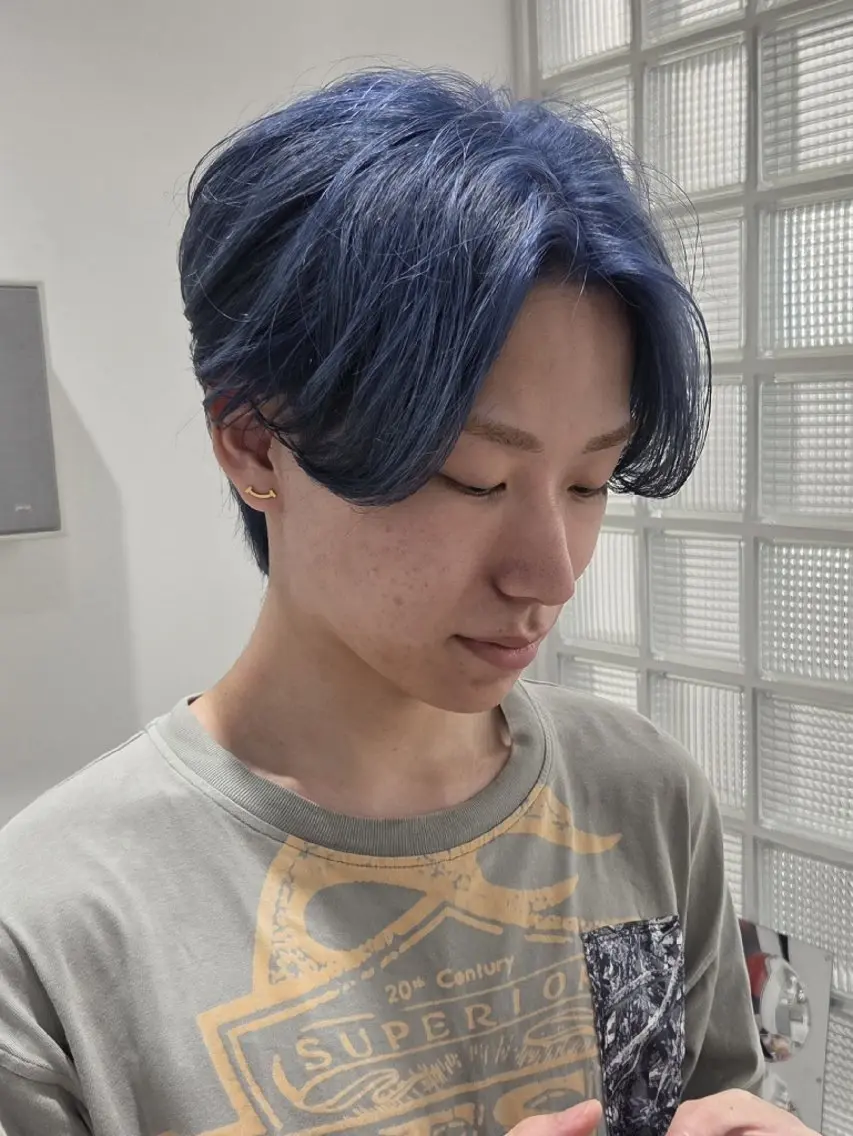 ショート カラー メンズ メンズブリーチ センターパート メンズ韓国風 黒髪 ブリーチ カット ヘアカラー トリートメント ヨクト/当日直前✨ 予約大歓迎🙆‍♀️のヘアスタイル
