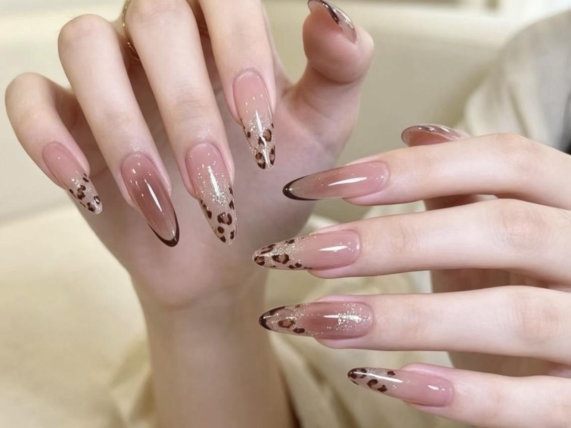 ネイル MoonNail ユイのネイルデザイン