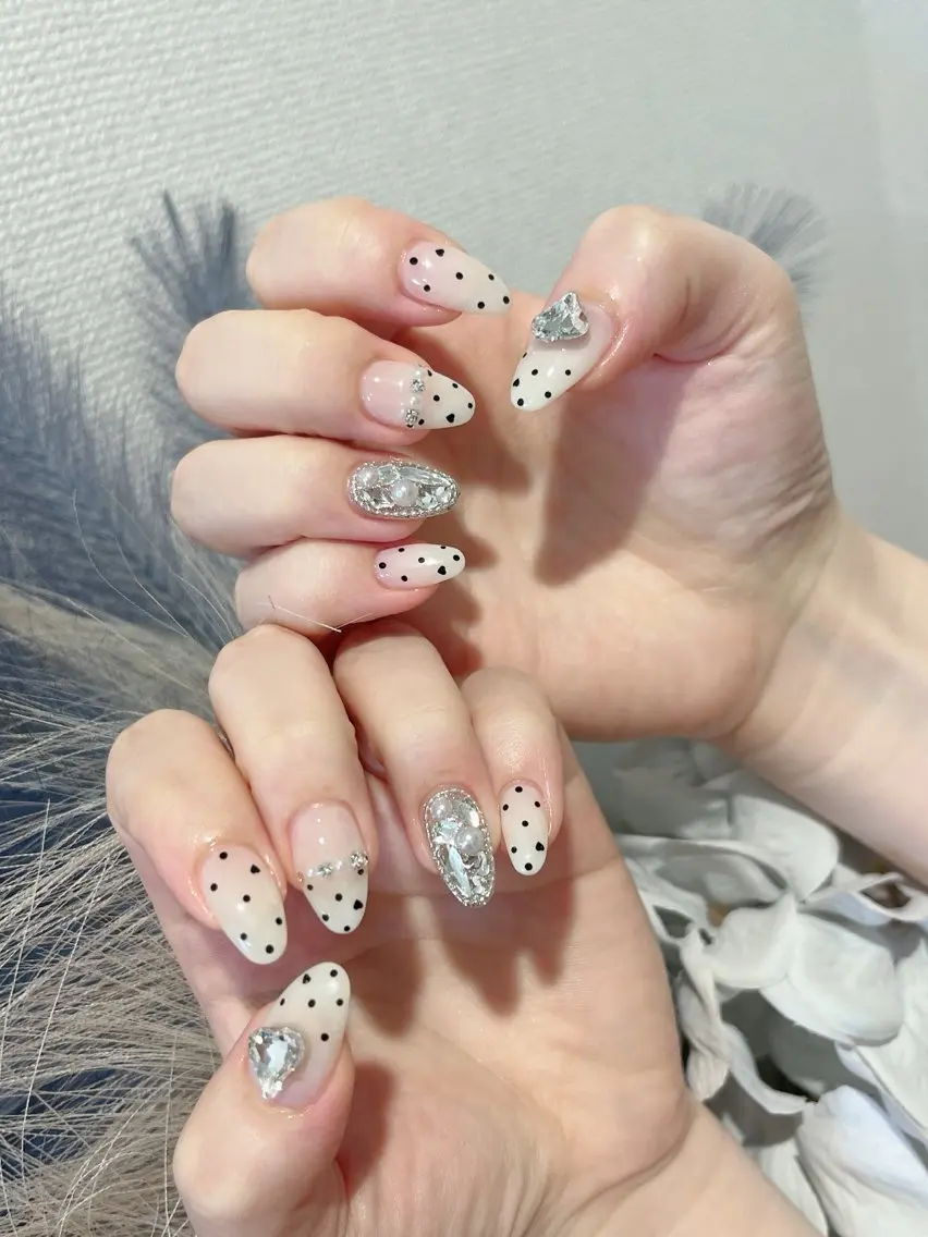 ネイル Cutil. Nail🌈のネイルデザイン