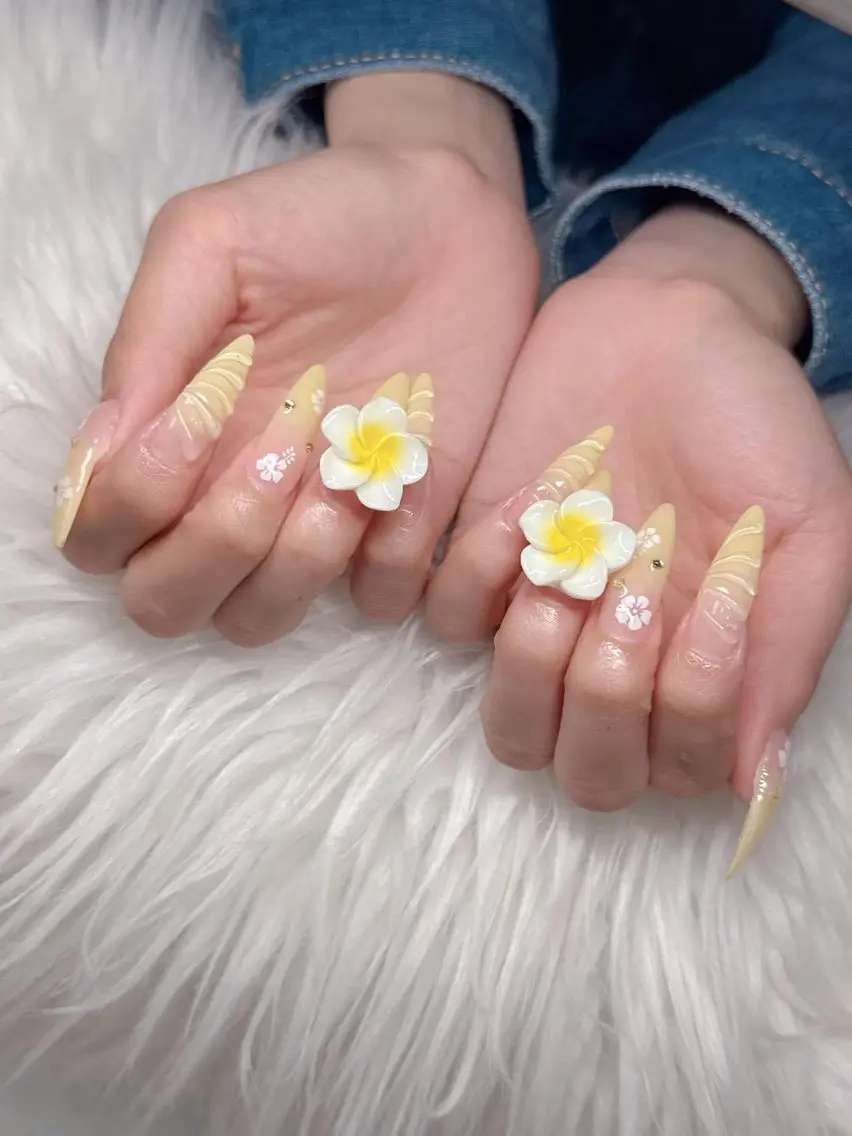 ネイル 長さ出し グラデーション 卒業式 キラキラネイル マグネットネイル ハンドネイル Lee Nailsのネイルデザイン