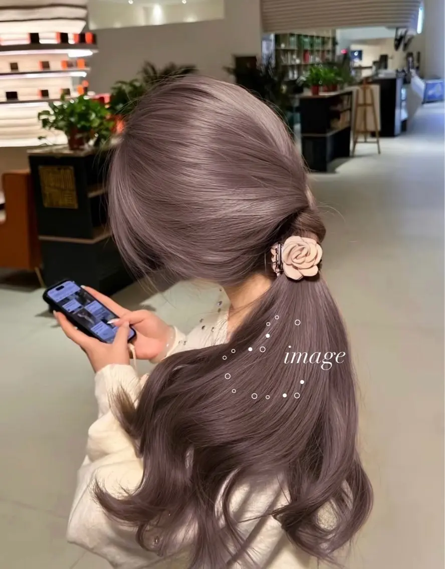ロング ヘアカラー トリートメント 淡色ラベンダー♡ ニーナ🎀🦙のヘアスタイル