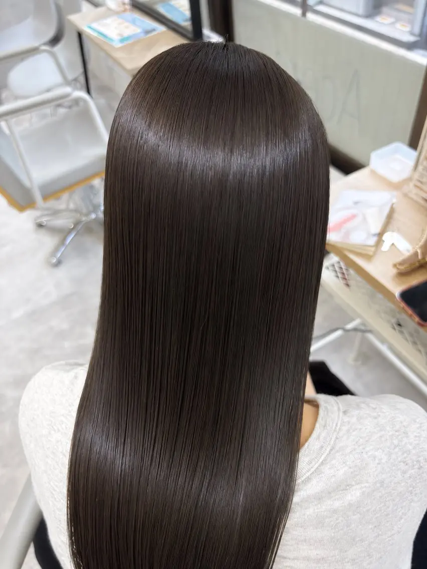 セミロング レイヤーカット カット 髪質改善Acero 稲田圭翔のヘアスタイル