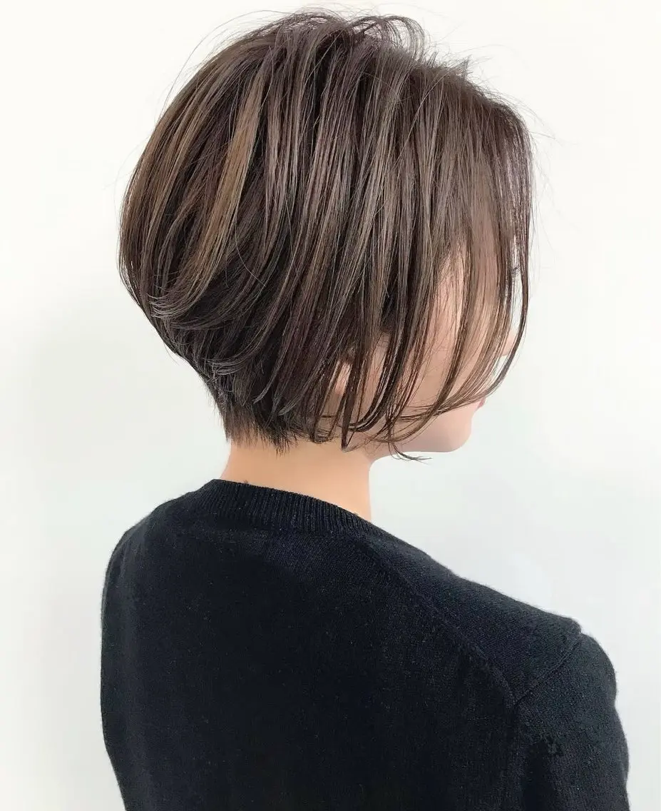 ショート 稲毛田 楓のヘアスタイル