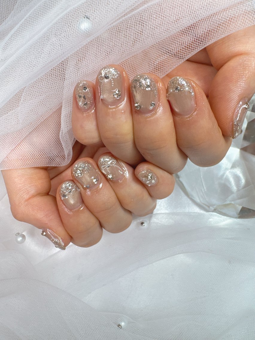ネイル アートネイル チークネイル フレンチネイル ジェルネイル ガラスフレンチ ハンドネイル Queeens nailのネイルデザイン