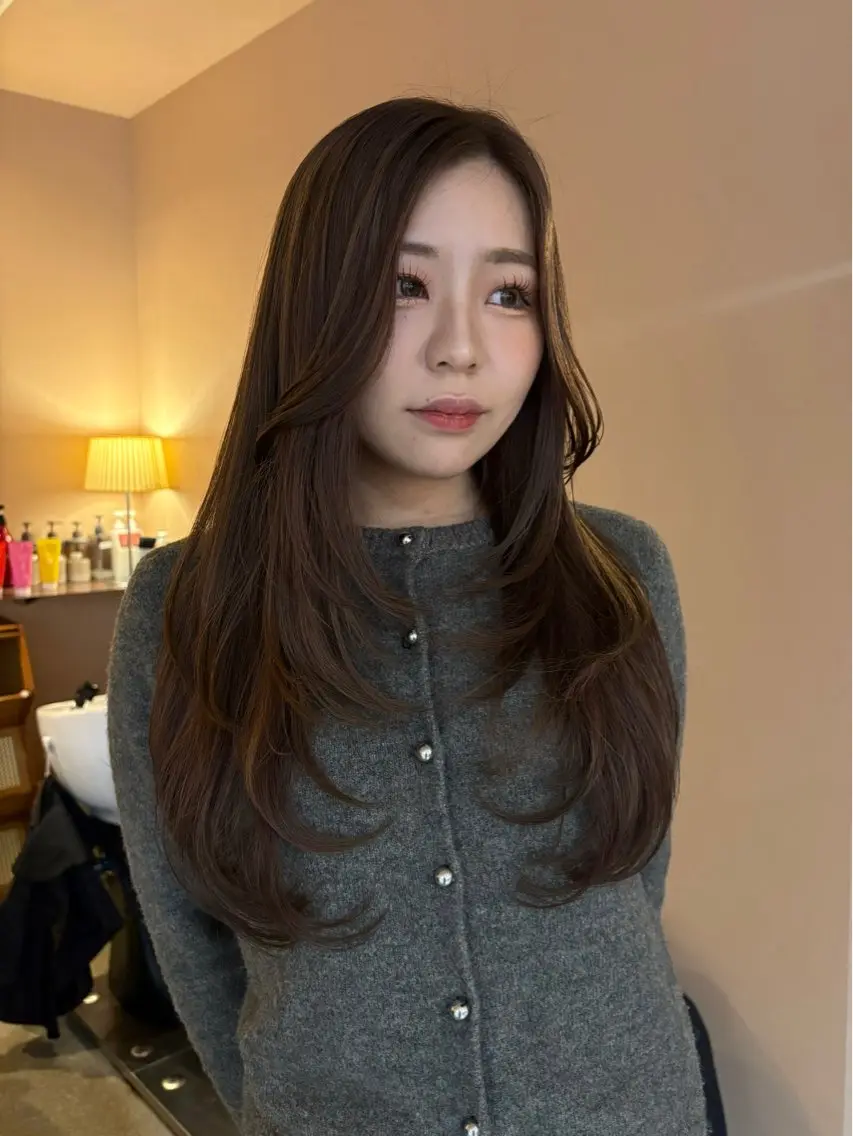 ロング レイヤーカット カット ヘアカラー トリートメント 韓国レイヤー YOKE reinaのヘアスタイル