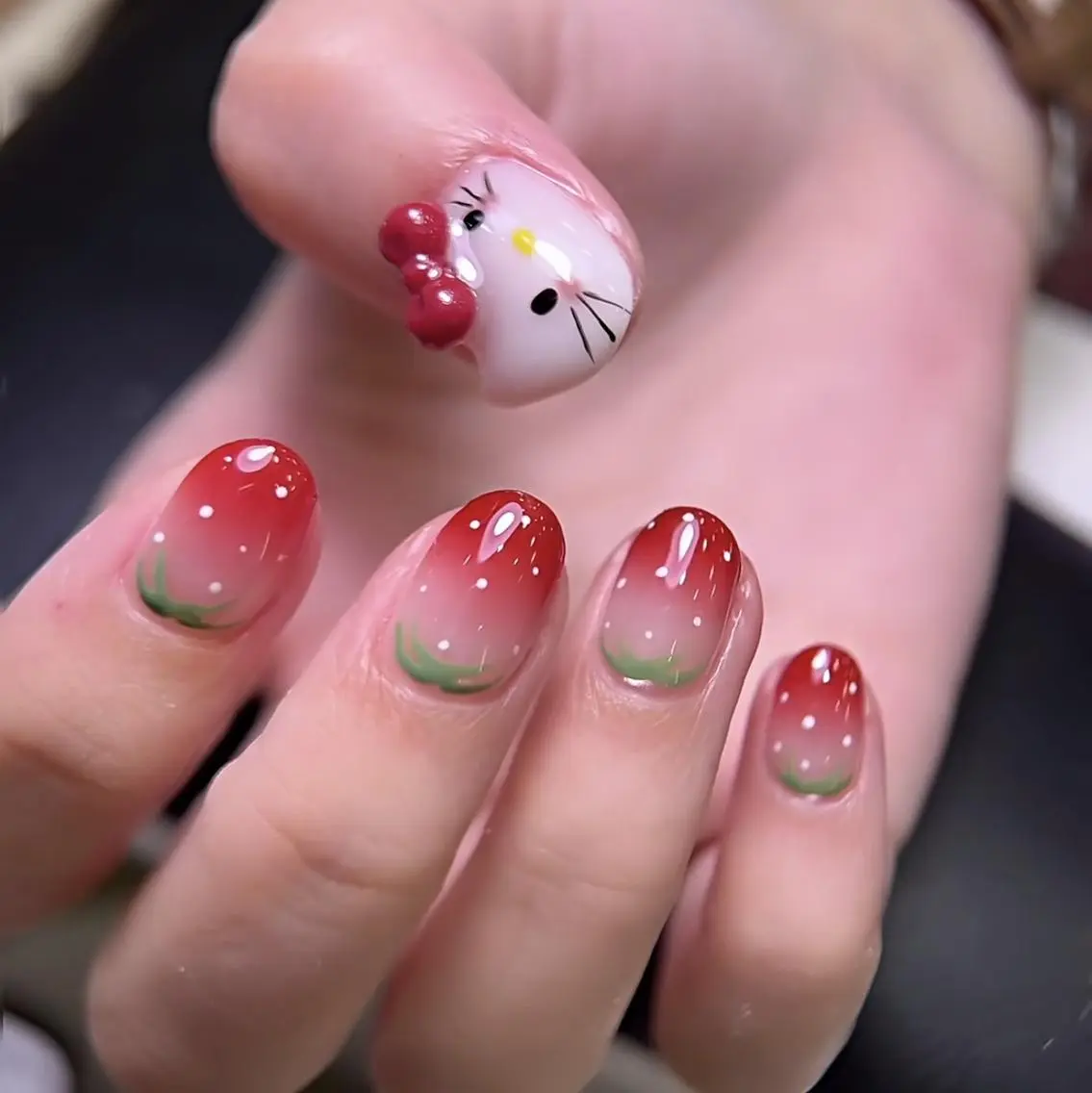 ネイル ハンドネイル 🎀 Ayaka_nailのネイルデザイン