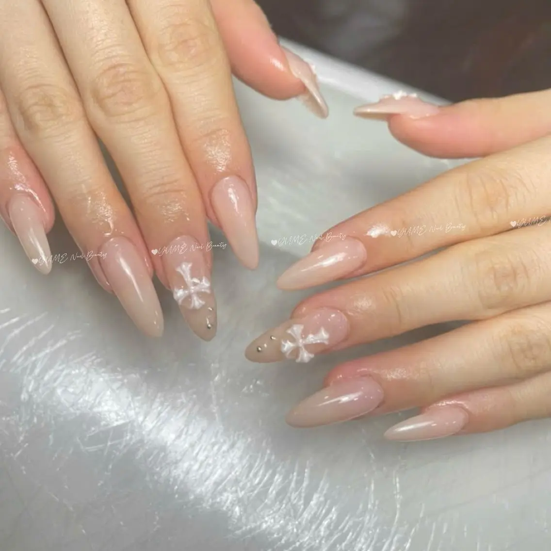 ミディアム ハンドネイル YUME Nail Beautyのネイルデザイン