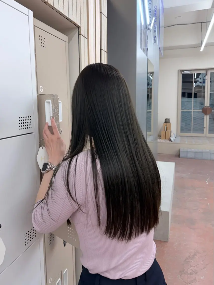 ロング 坪井 心音のヘアスタイル