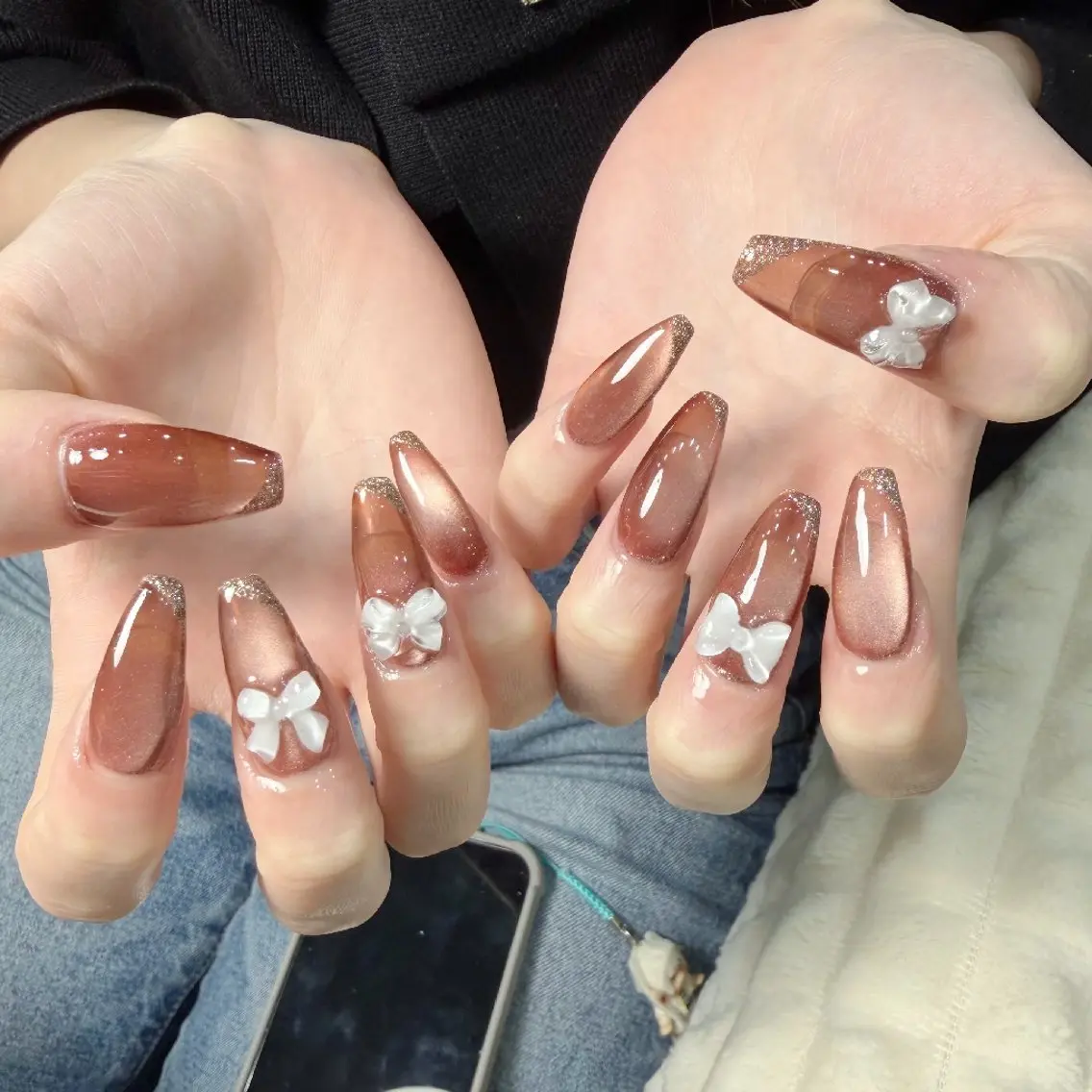 ネイル チークネイル フレンチネイル ジェルネイル ガーリー キラキラネイル ハンドネイル UM Nail Salonのネイルデザイン
