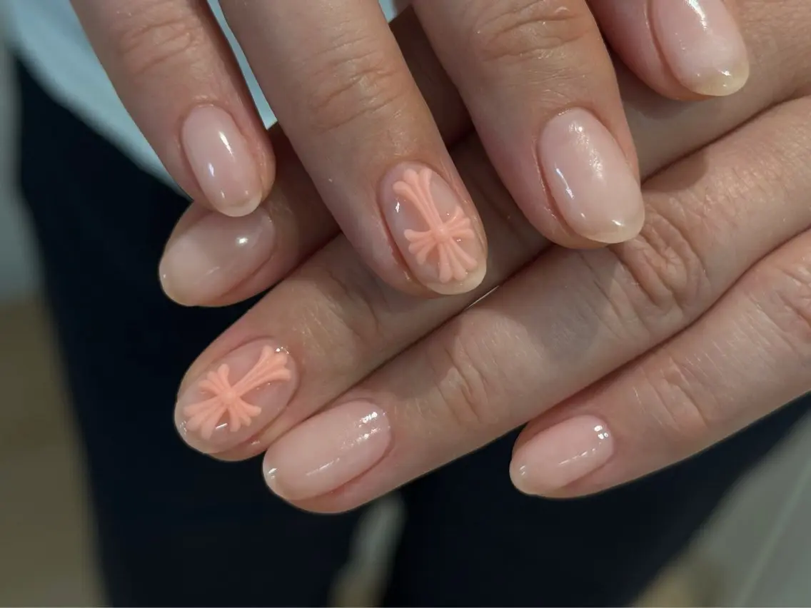 ネイル チークネイル フレンチネイル 韓国ネイル マグネットネイル 持ち込み ハンドネイル LINEA.nail Kozueのネイルデザイン