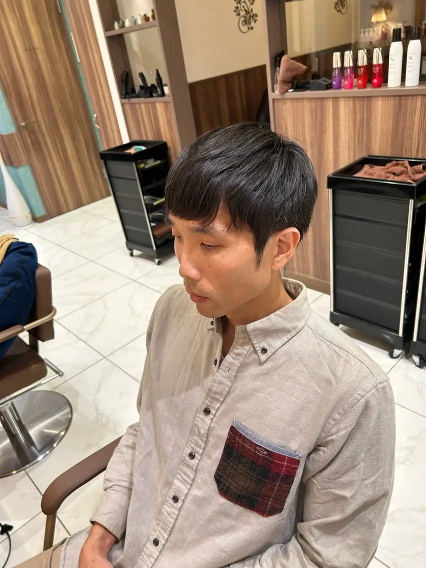 メンズ フェザーパーマ 🌎Rino🔚のヘアスタイル