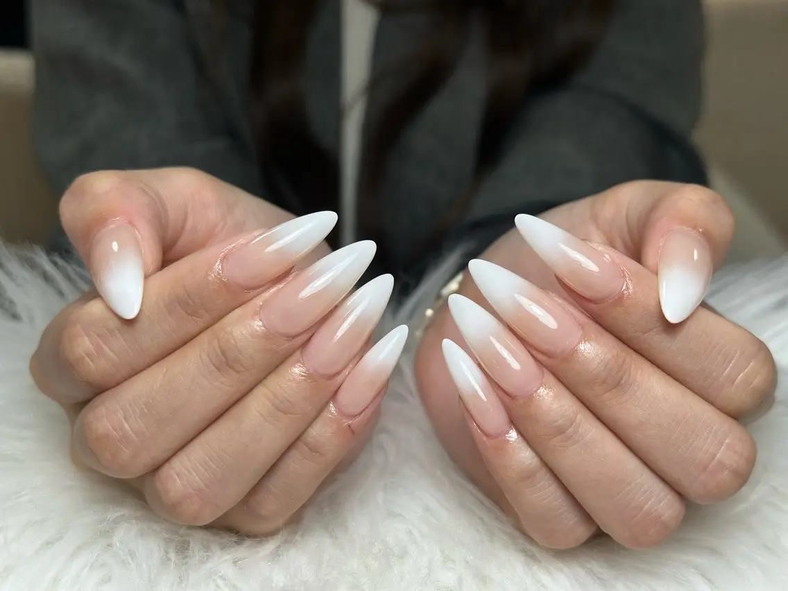 ネイル アートネイル NIE NAIL Luxeのネイルデザイン
