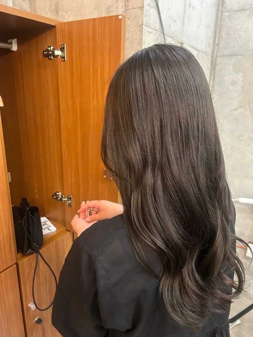 ロング カラー ヘアカラー 顔周りレイヤー/ ふわあいりのヘアスタイル