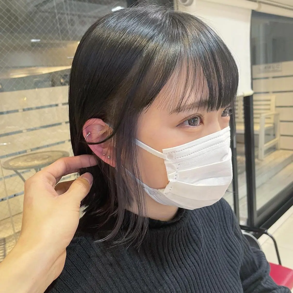ショート カラー ヘアアレンジ ブリーチ シルバー 新宿/顔周りカット/ レイヤー/がっきーのヘアスタイル
