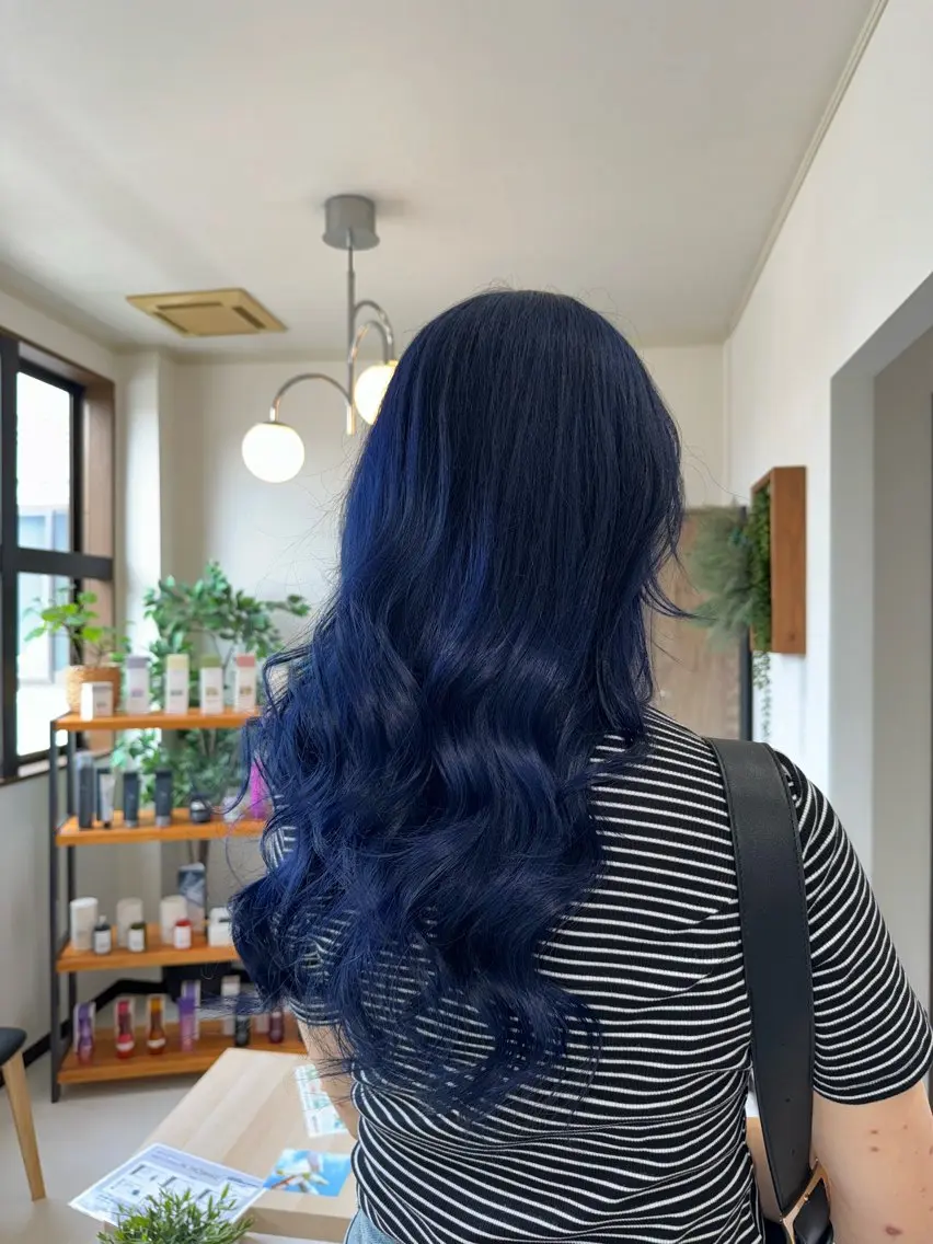 ロング ヘアカラー 手塚 麗のヘアスタイル