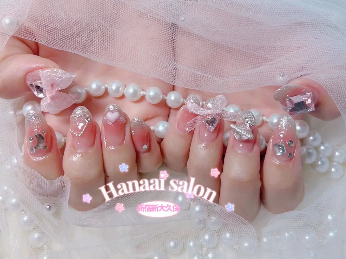 ミディアム Hanaai Salon新大久保店のネイルデザイン