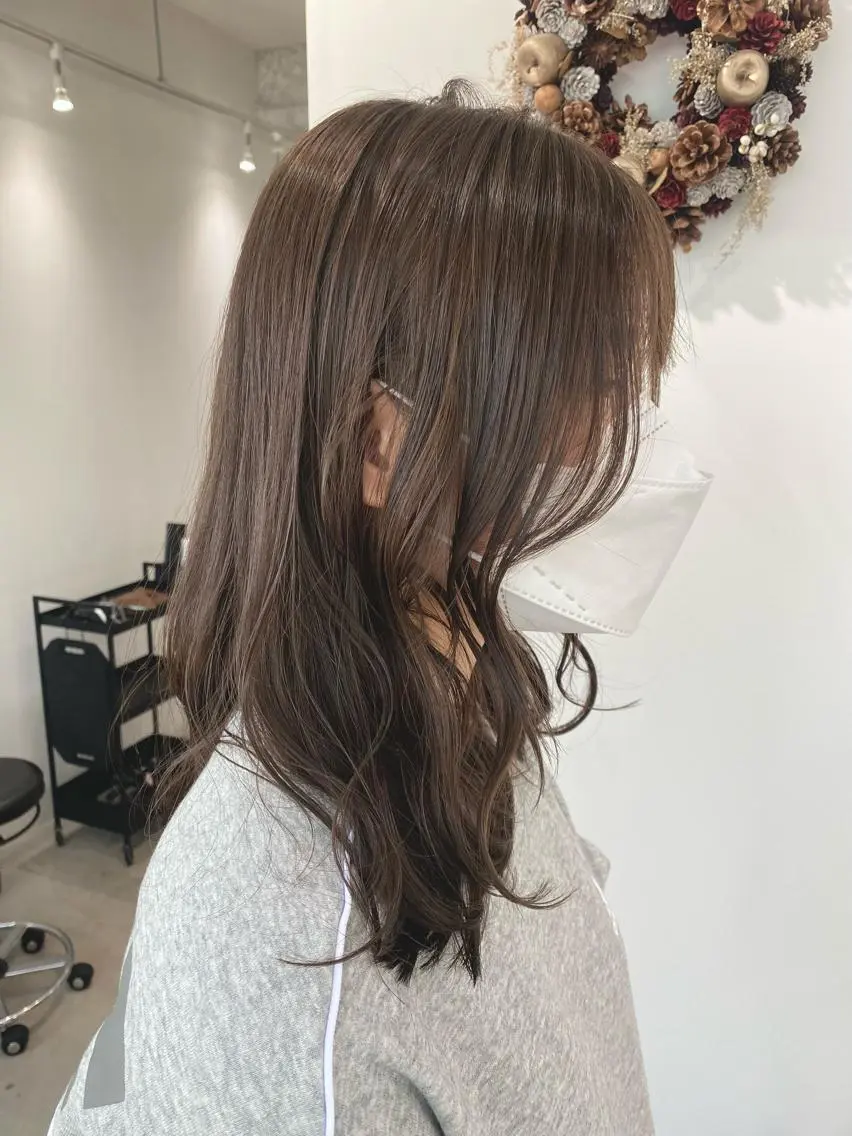 カット＋ カラー　◎＋デトックス（カラー残留によるダメージカット）サービスの写真