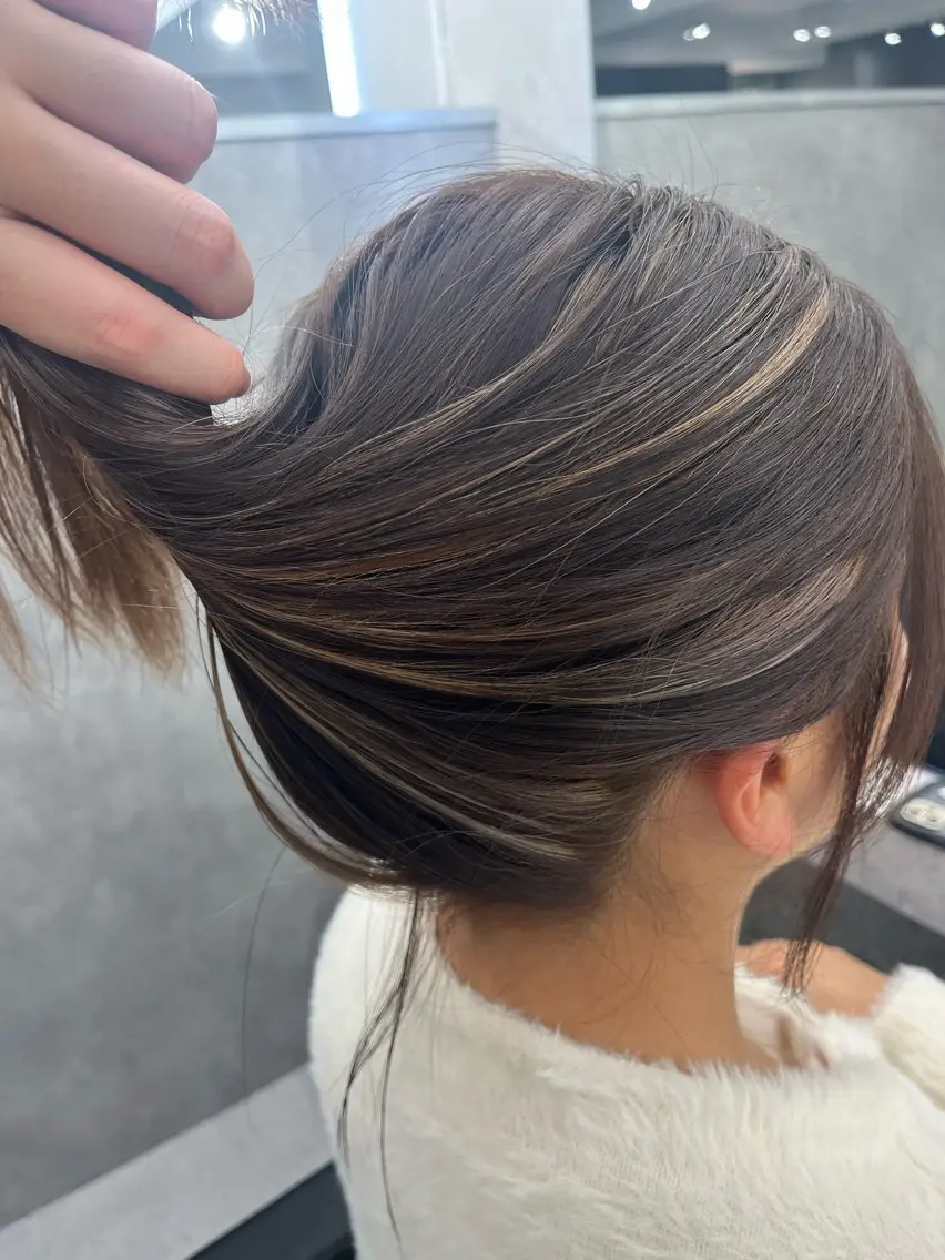 セミロング カラー ハイライトカラー ハイライト カットモデル無料✨ 募集中✂️みなみ♥️のヘアスタイル