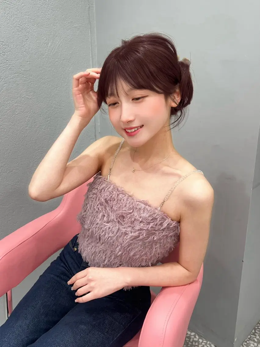セミロング 顔周りカット カット トリートメント 透明感カラー♡ 原宿美容室¦Rinaのヘアスタイル