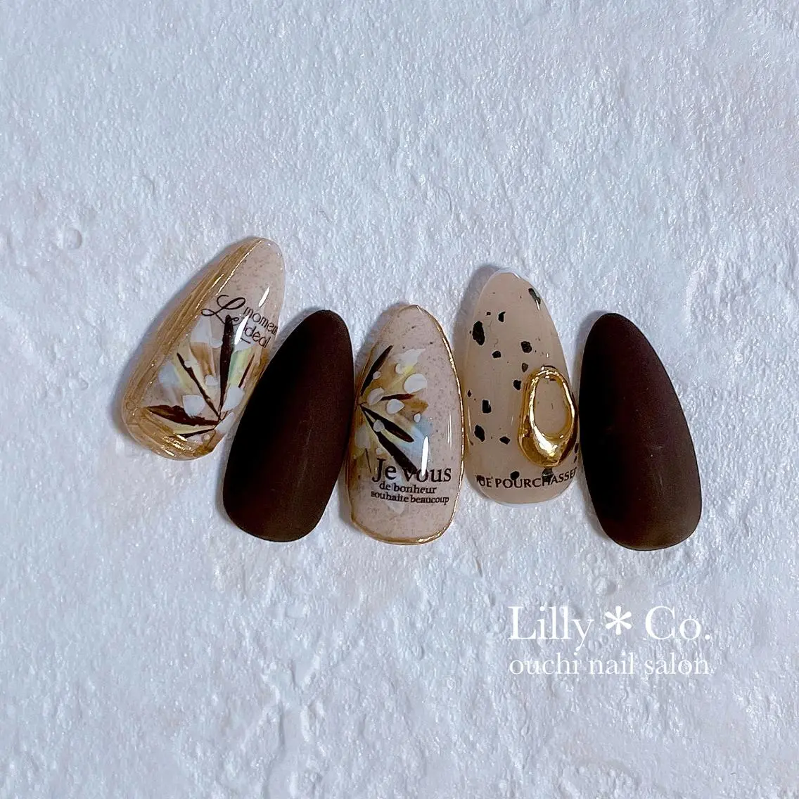 ネイル ハンドネイル ハンドケア Lilly Co.のネイルデザイン