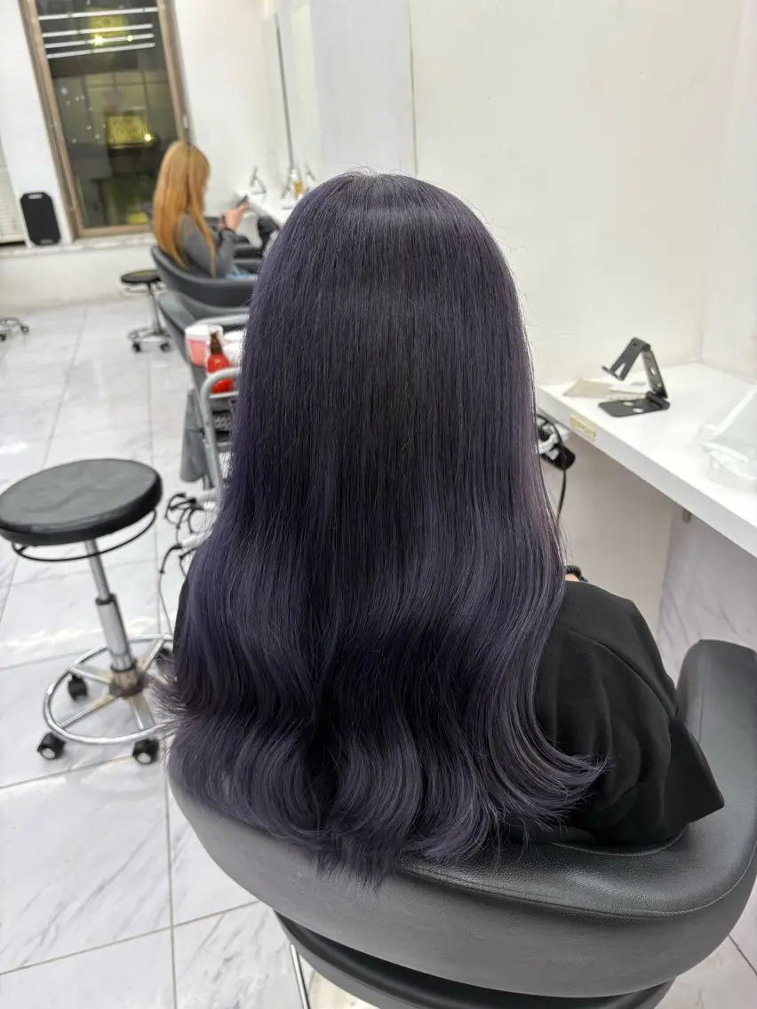 ロング ヘアカラー トリートメント ヘッドスパ ヘアセット 寒色/ベージュヘア ブリーチありMiOのヘアスタイル